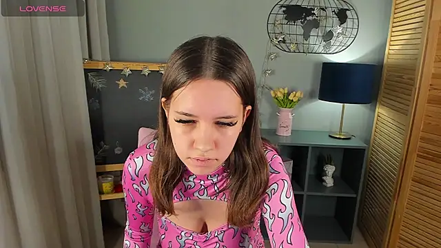 MollysMiawko's cam snapshot