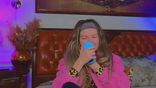 Real_Tini live sex cam