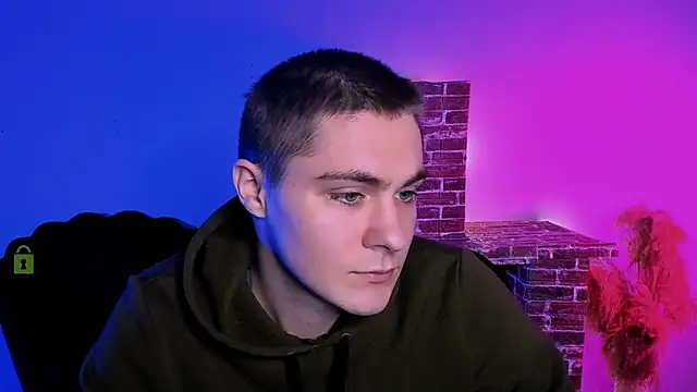 thomas_crow_'s cam snapshot