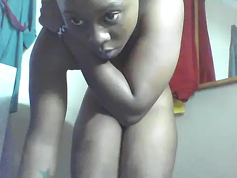 EBONYVANILLA02 live sex cam