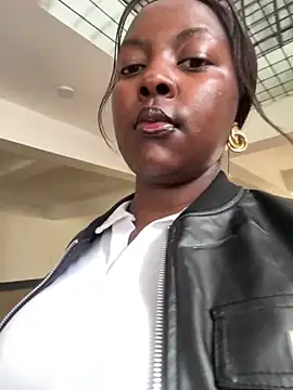 prettiepearl live sex cam