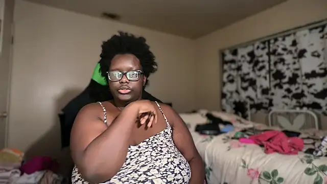 -Yagurlwest's cam snapshot