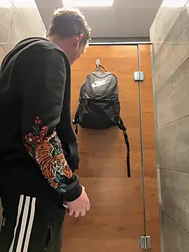 Turkishleo live sex cam