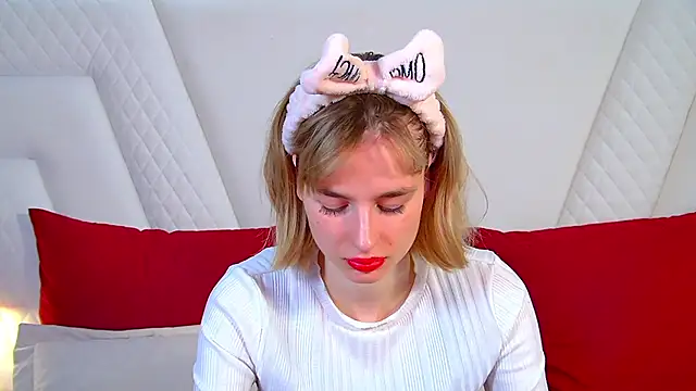 MerlinMeyer live sex cam