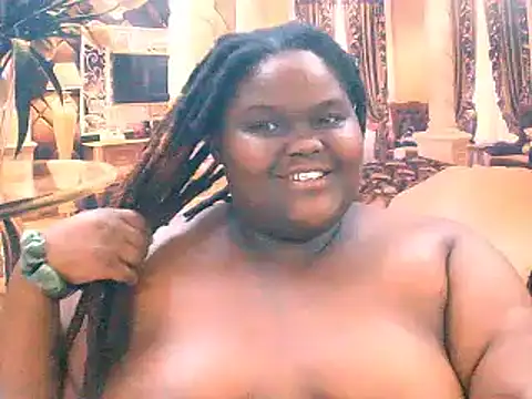 EbonyHotBuns live sex cam