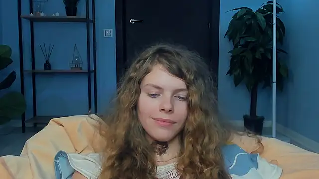 RayaNenlia live sex cam