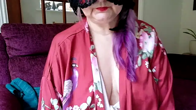 Raven_Magical_Milf live sex cam