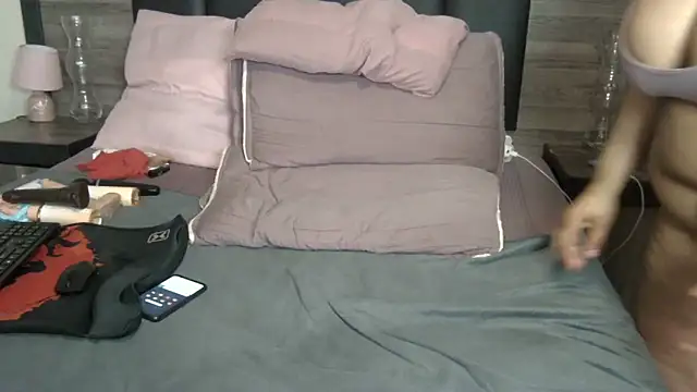 BigButt-MomJ75 live sex cam