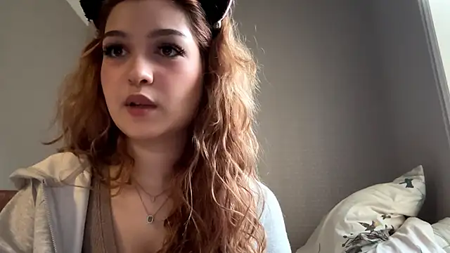 SaraHayley live sex cam