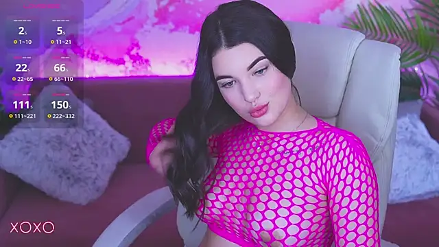 YourLolaBunny's cam snapshot