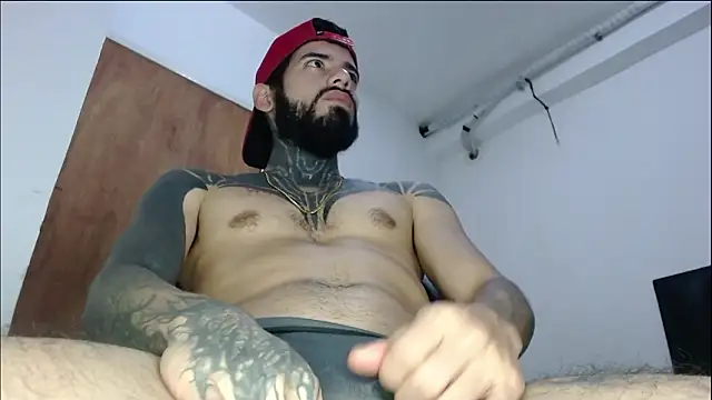 BlackTattooKing live sex cam