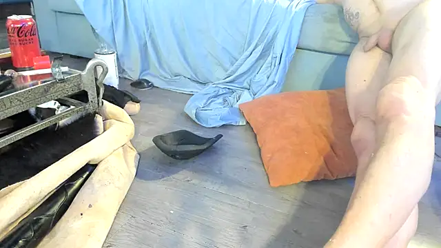 guslave's cam snapshot