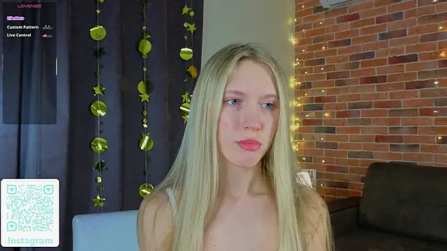 Succubelle's cam snapshot