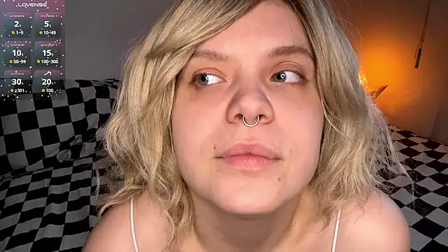 MelliSifuentes live sex cam