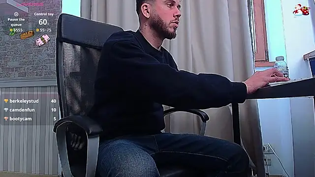 JonahShaw live sex cam