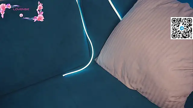 MelodyHasbrouck live sex cam