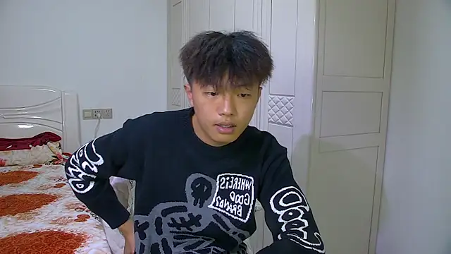 Chocolates-001 live sex cam