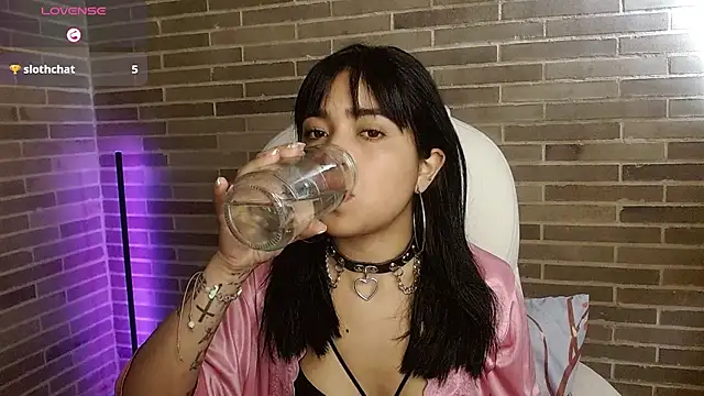 helenacyruss live sex cam