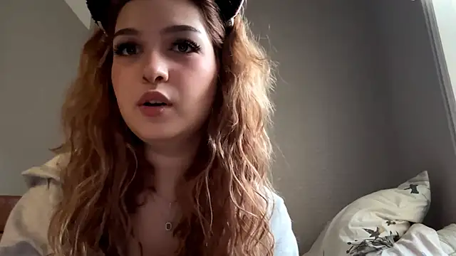 SaraHayley's cam snapshot