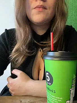 CrazyTori's cam snapshot