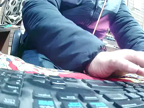 pussyrider1-4u's cam snapshot