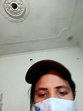 HotAishaa's cam snapshot