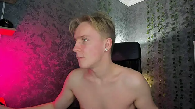 AlexxSweet live sex cam