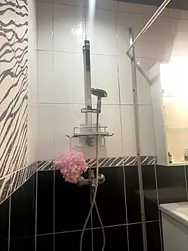 LanaReals's cam snapshot