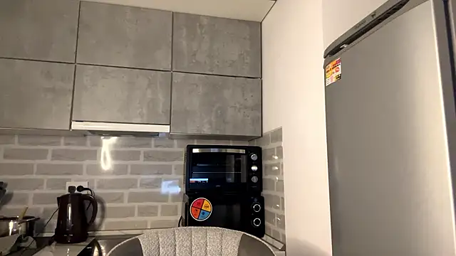 DozyLagging's cam snapshot