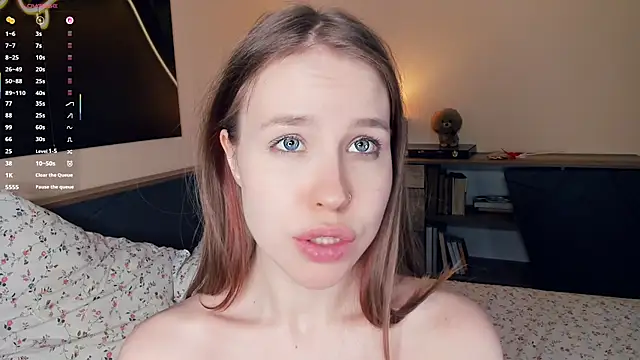 MaliaBourraine live sex cam