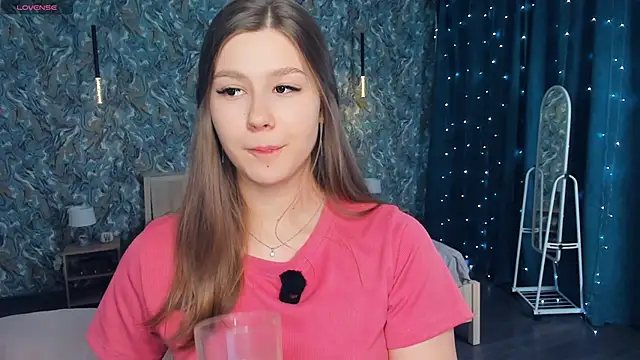 MondoNeko's cam snapshot