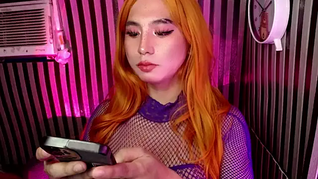 HoresCOCKLUCY live sex cam