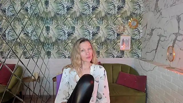 NancyGrace live sex cam