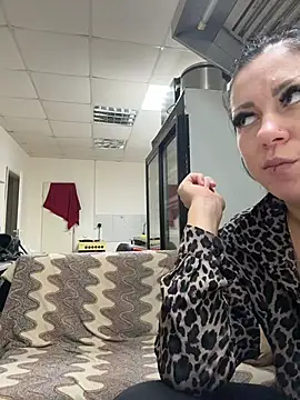 _Mila_Love's cam snapshot