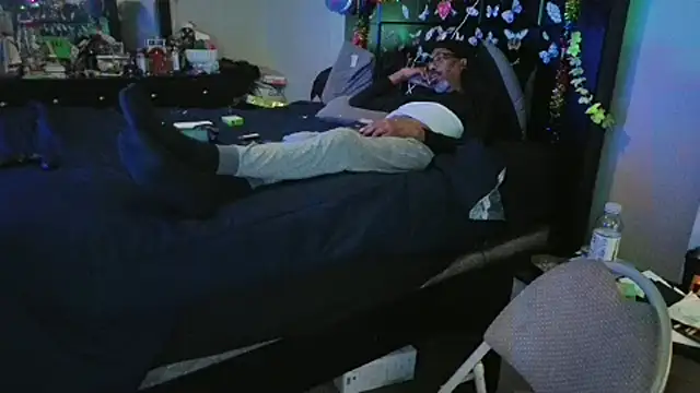 GOODIETIMES1's cam snapshot