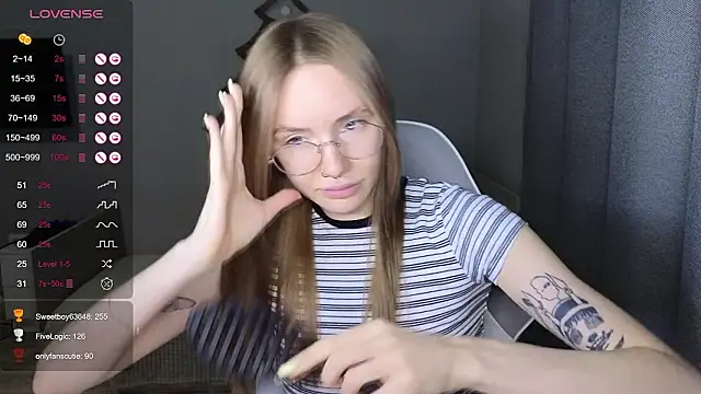 littlevildevil live sex cam