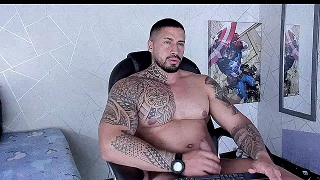 Cristian_Walker live sex cam