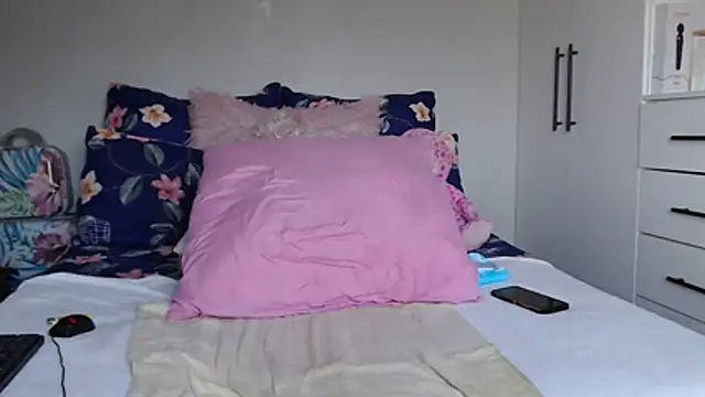 Amberbela's cam snapshot