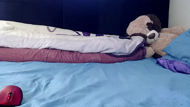 Busty-Londie's cam snapshot