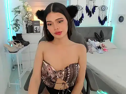 tstoni_talks's cam snapshot