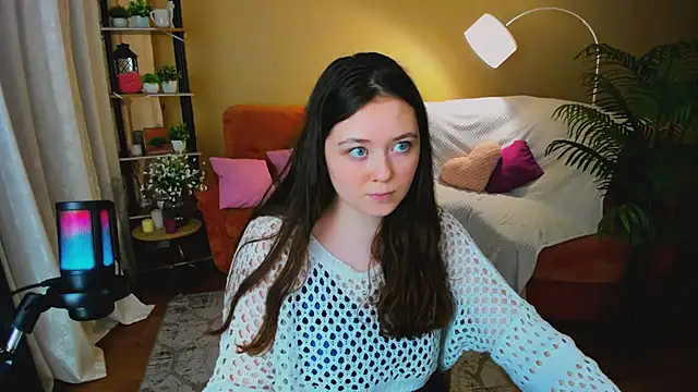 AlluringLookk live sex cam