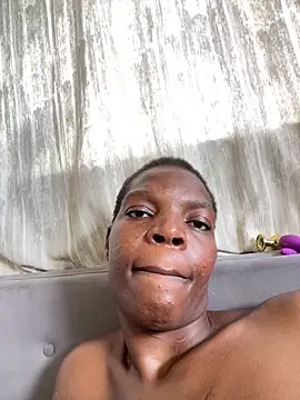 Cocowett live sex cam