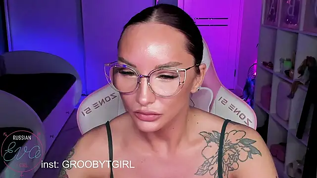 SibylVex's cam snapshot