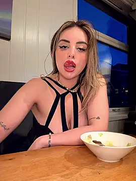 Alirawrz live sex cam