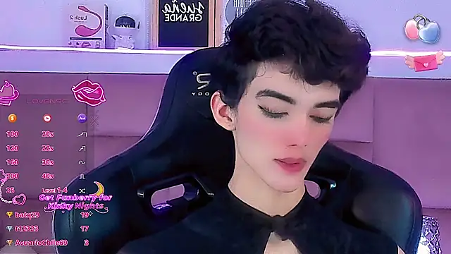 Baby_FenixTS's cam snapshot