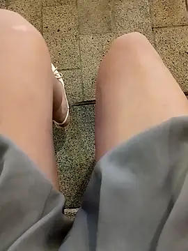 Baby-Linh's cam snapshot