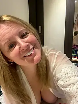 madamlillyrose live sex cam