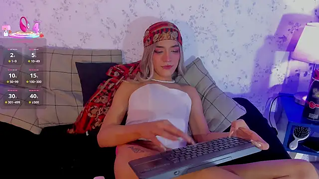 alana_madison10's cam snapshot