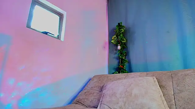 liccy_hall's cam snapshot