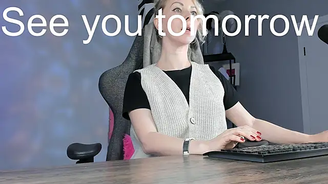 LylithSkye live sex cam